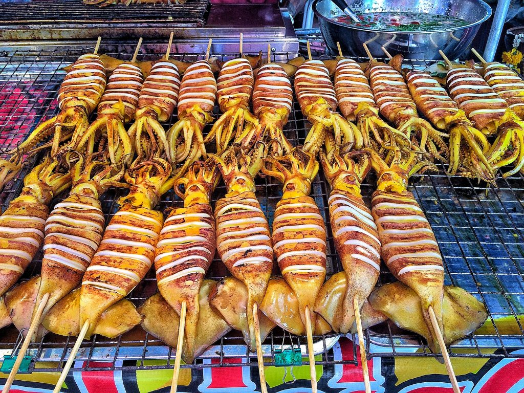 best-thai-street-food-in-chiang-mai-and-bangkok-the-traveler-abroad